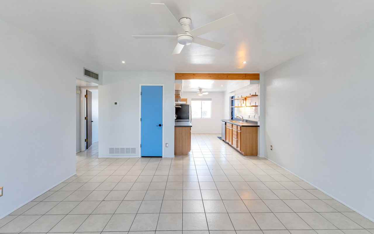 654 N Richey Blvd - Photo 3 of 16