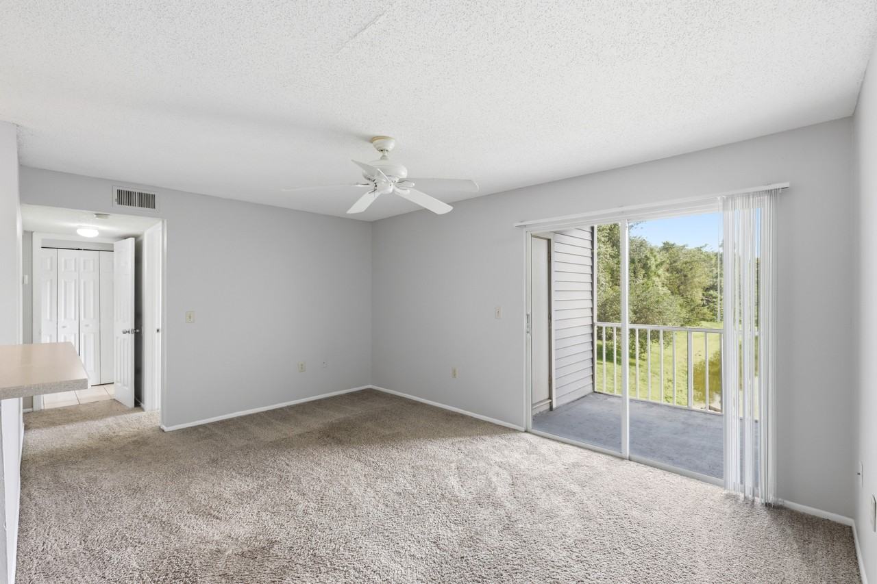 1229 Bermuda Lakes Ln #208 - Photo 6 of 26
