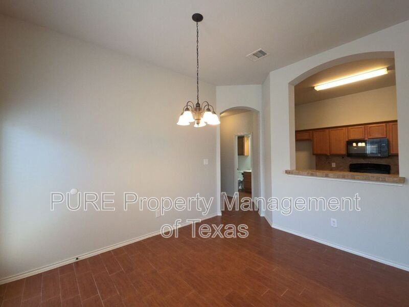 1504 Muirfield Bend Dr #A - Photo 4 of 50