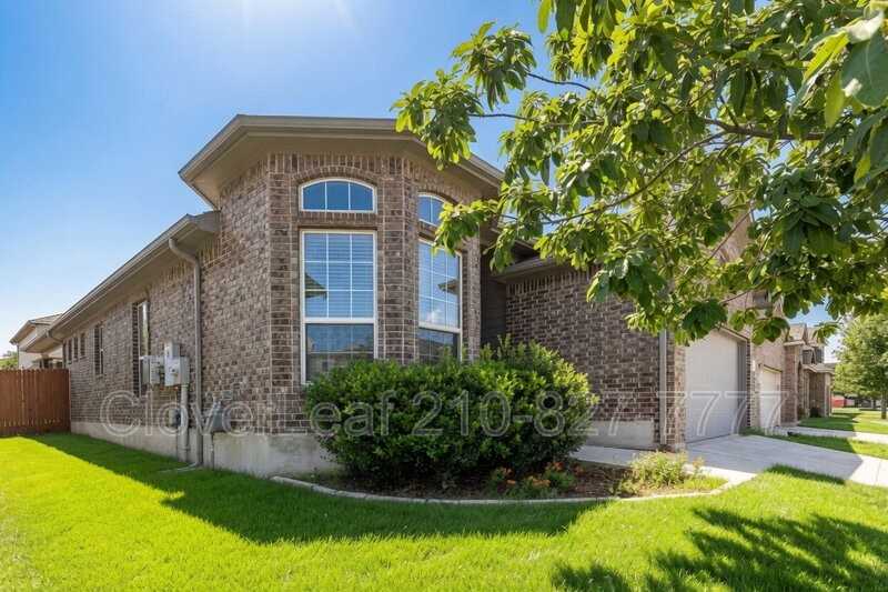 7938 Headwaters Trl - Photo 2 of 36