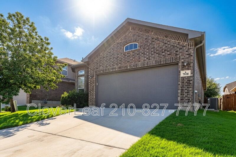 7938 Headwaters Trl - Photo 3 of 36