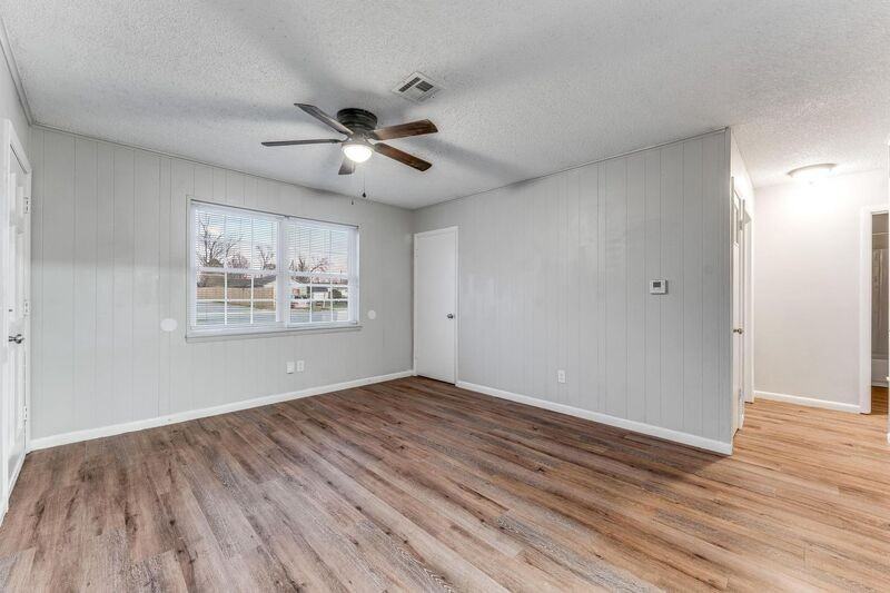 742 N 6th St - Photo 6 of 20