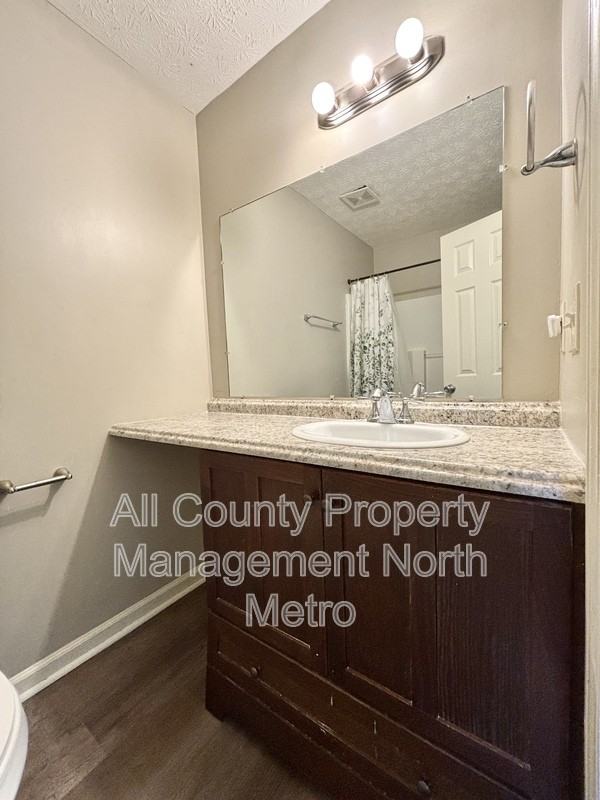 2245 Highpoint Rd - Photo 3 of 11