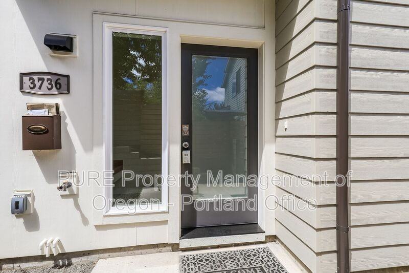 3736 Ne Liberty Ter - Photo 2 of 38