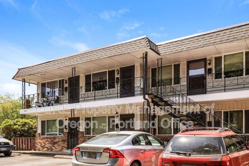 1135 Se 27th Ave - Photo 6 of 21