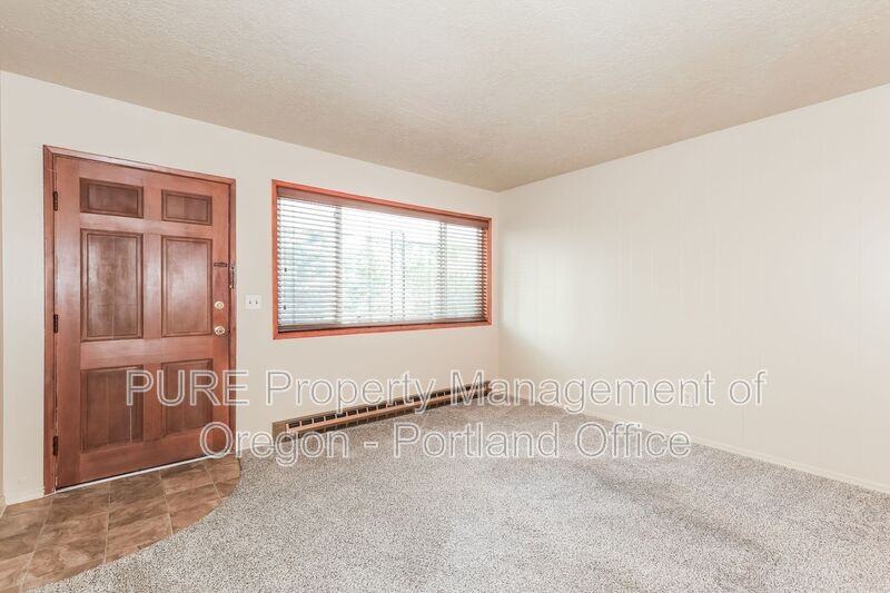 1135 Se 27th Ave - Photo 7 of 21
