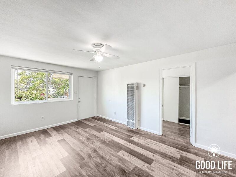 329 W 14th St - Photo 2 of 15