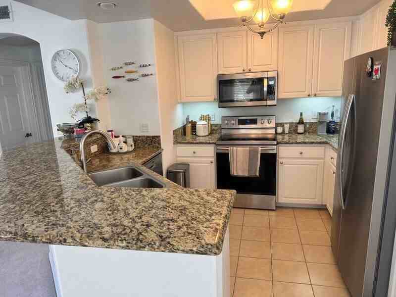9263 Regents Rd #B210 - Photo 5 of 50