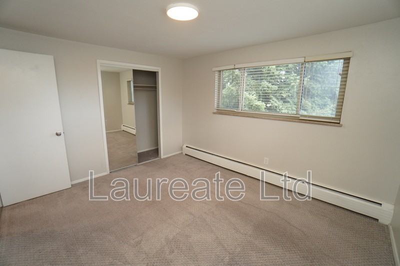 757 Oak St #D - Photo 7 of 10