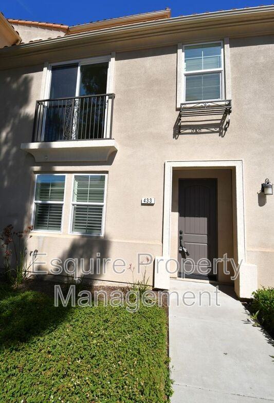 433 Castiano St - Photo 2 of 43