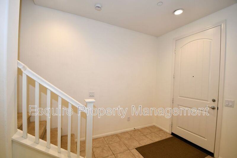 433 Castiano St - Photo 3 of 43