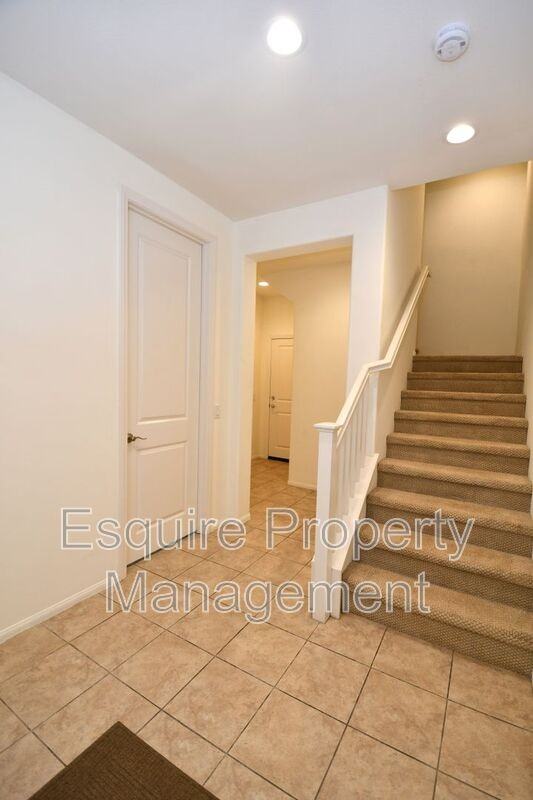 433 Castiano St - Photo 4 of 43
