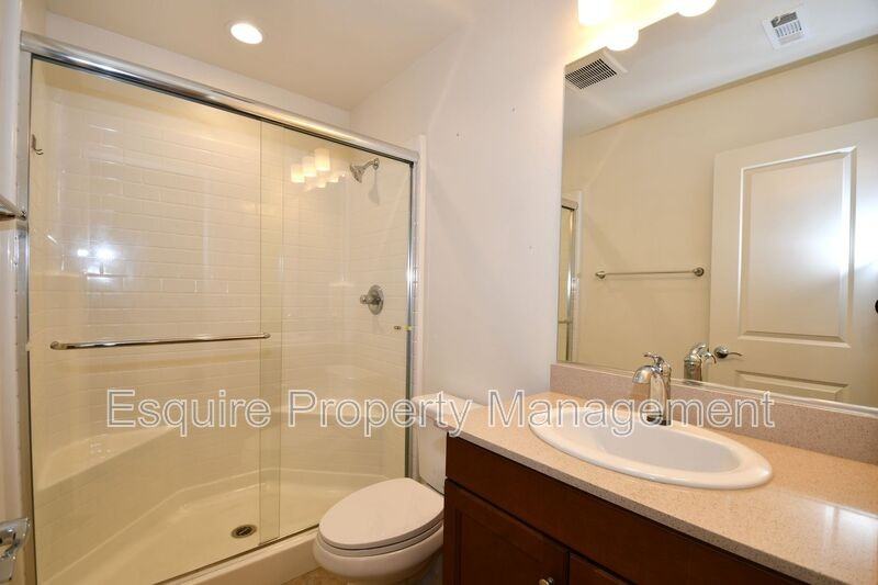 433 Castiano St - Photo 7 of 43