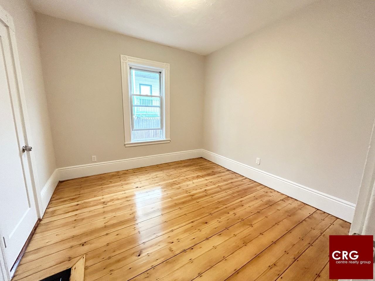 11 Buttonwood St #1A - Photo 5 of 10
