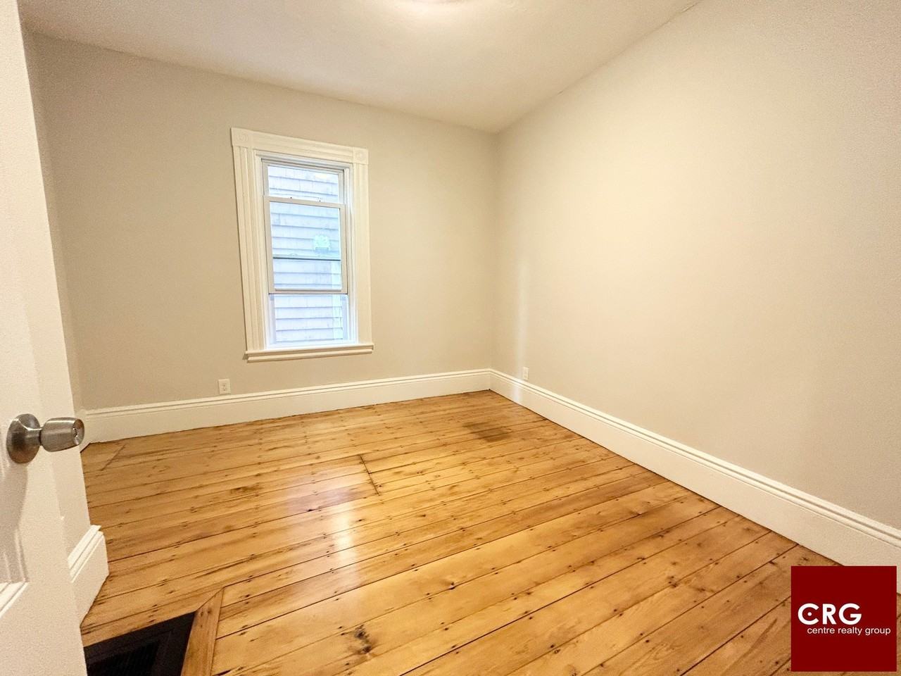 11 Buttonwood St #1A - Photo 7 of 10