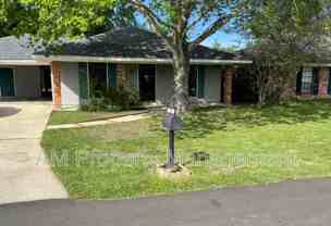 128 Longfellow Dr - Photo 1 of 1