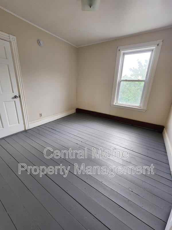 53 River St Apt 3 #3 - Photo 5 of 13