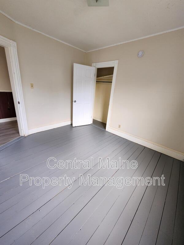 53 River St Apt 3 #3 - Photo 6 of 13