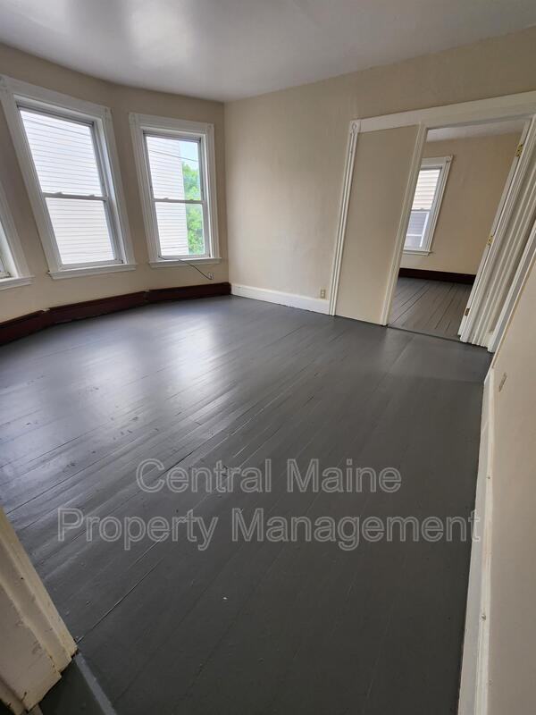 53 River St Apt 3 #3 - Photo 7 of 13