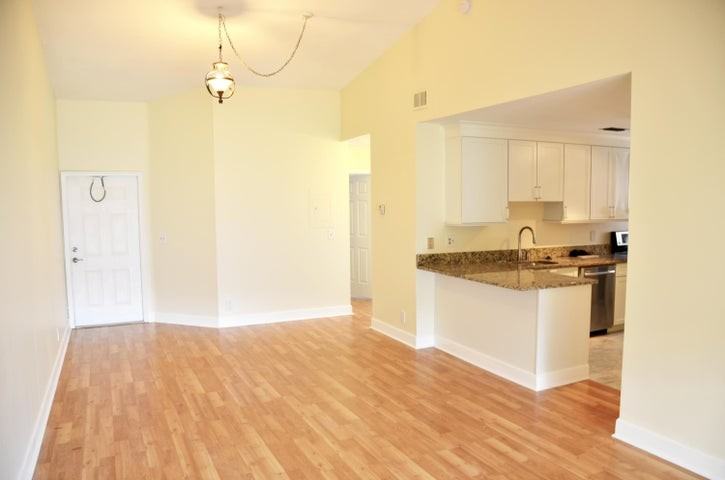 3355 Jaywood Terrace - Photo 3 of 8
