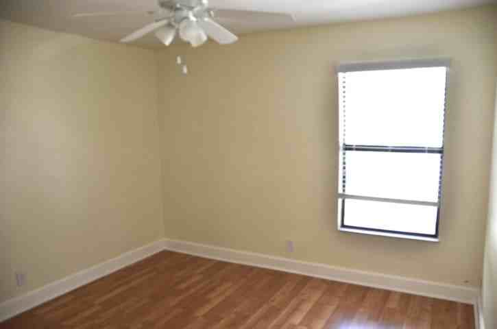 3355 Jaywood Terrace - Photo 5 of 8