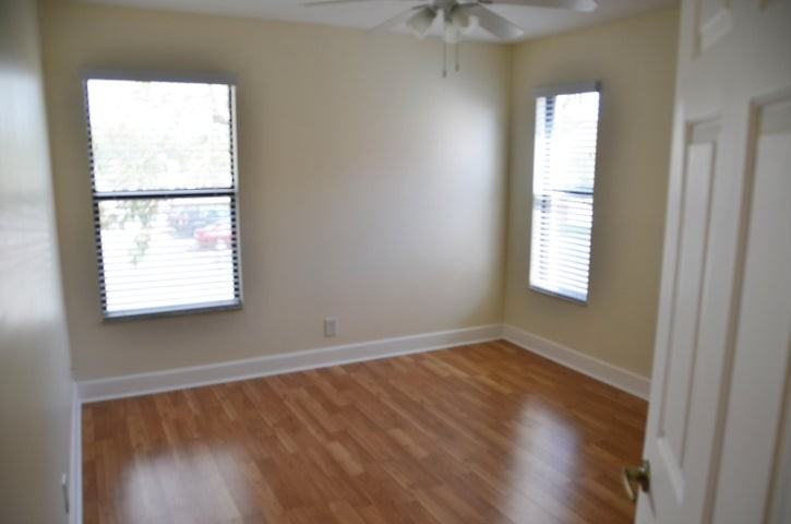 3355 Jaywood Terrace - Photo 7 of 8