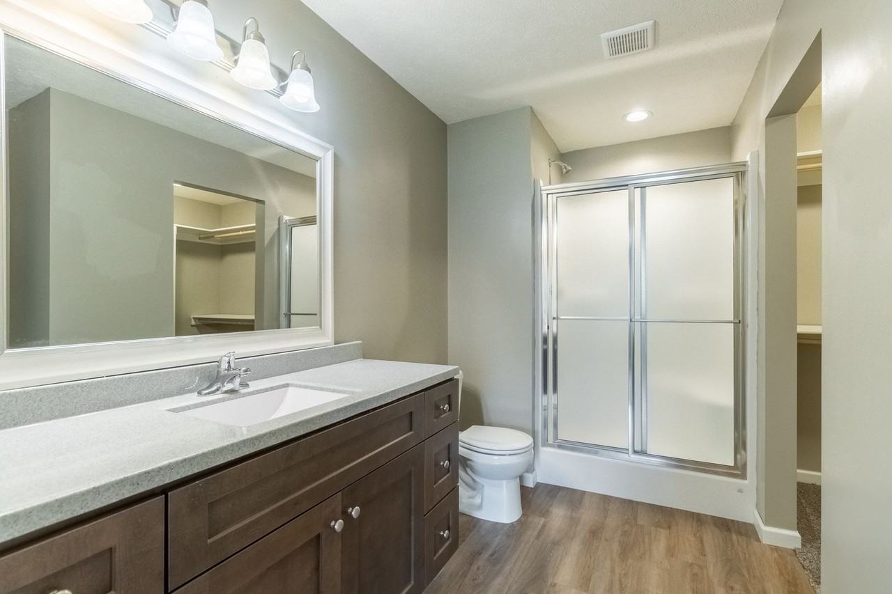 6241 Whitewater Ln - Photo 3 of 26