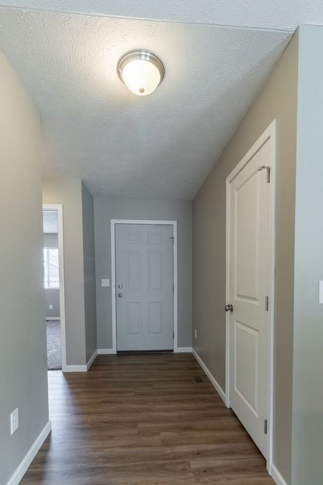 6241 Whitewater Ln - Photo 5 of 26