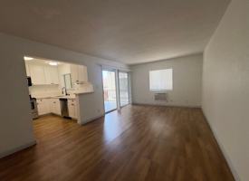 featured image of 1518 E 3rd St
