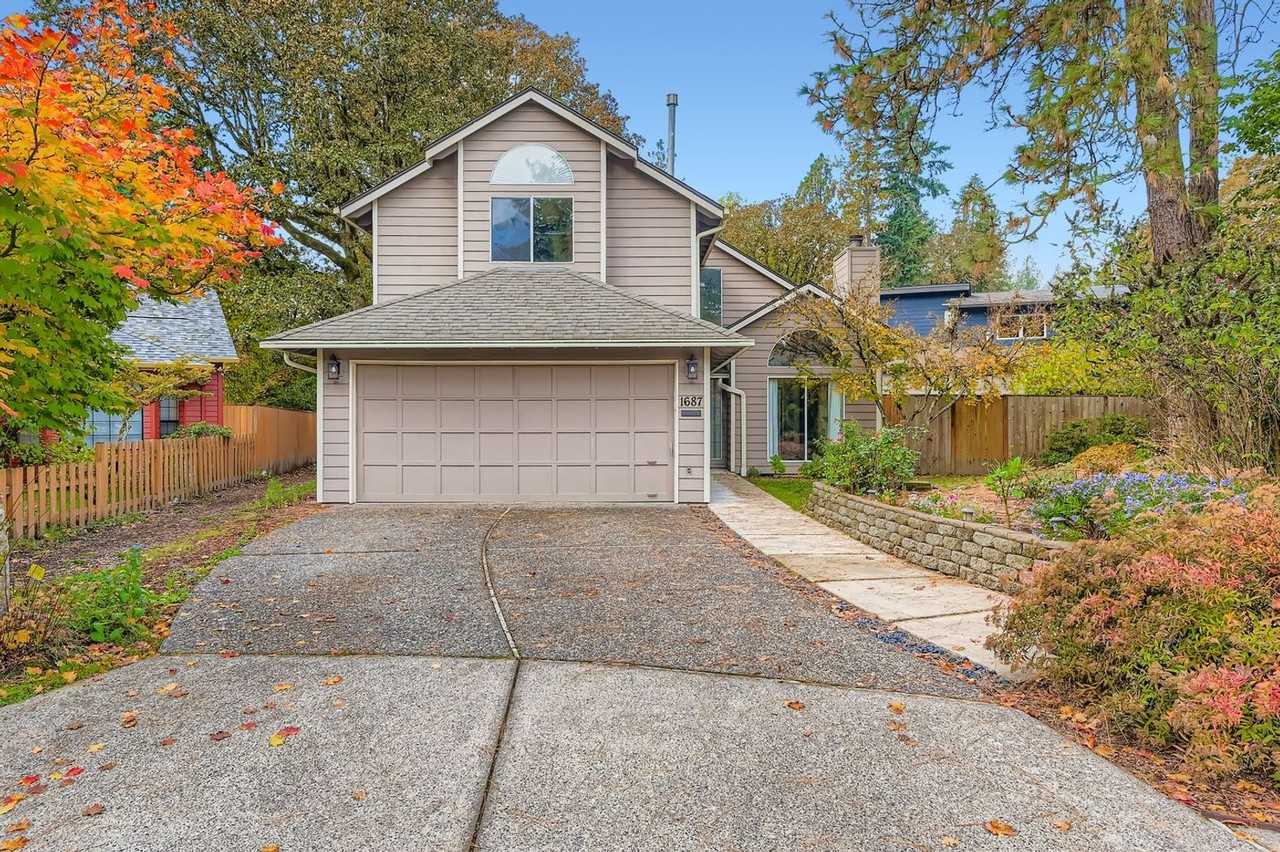 1687 Sw 178th Ave - Photo 4 of 29
