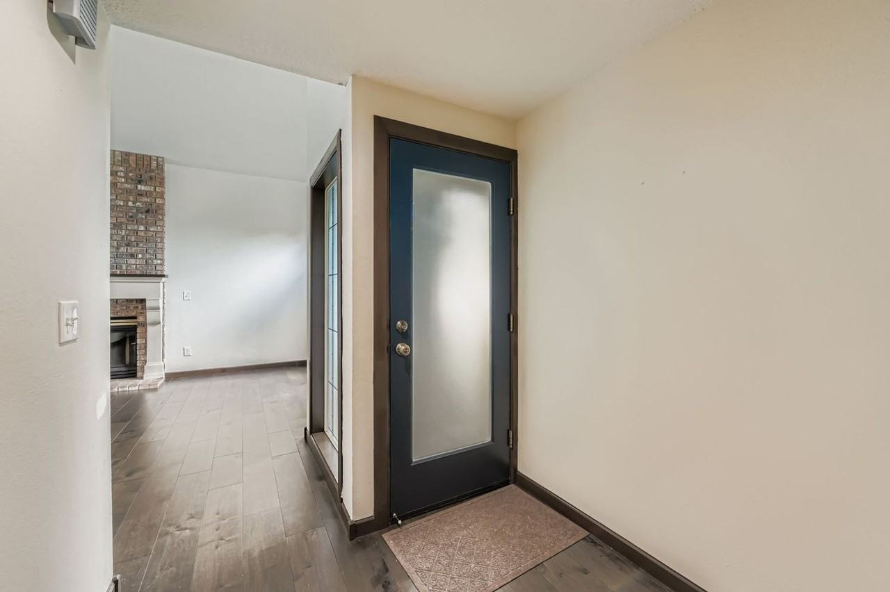 1687 Sw 178th Ave - Photo 5 of 29