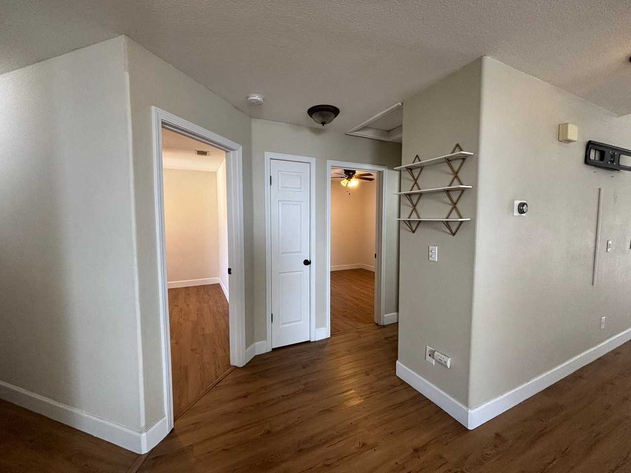 374 Aaron Cir - Photo 7 of 23