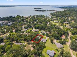 featured image of 116 Meadowood Rd
