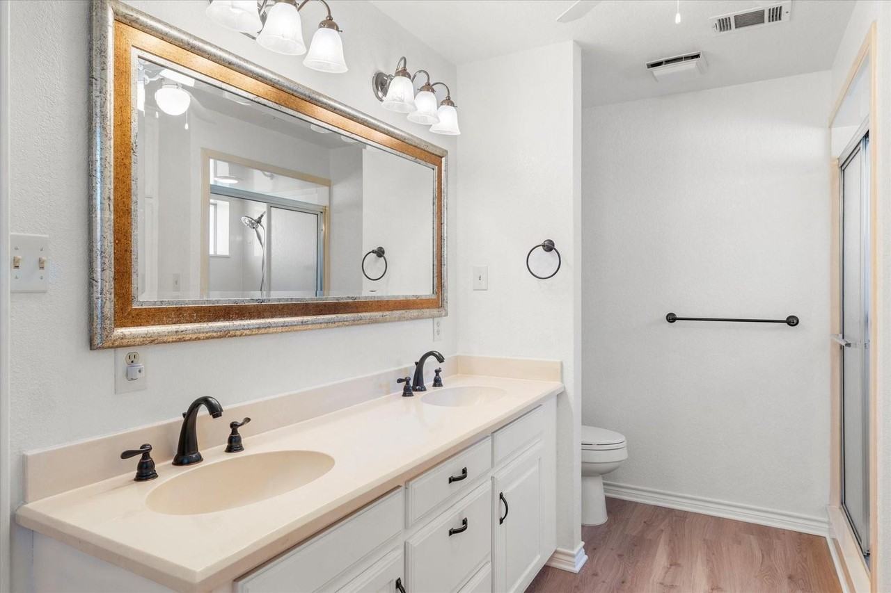 116 Meadowood Rd - Photo 5 of 10