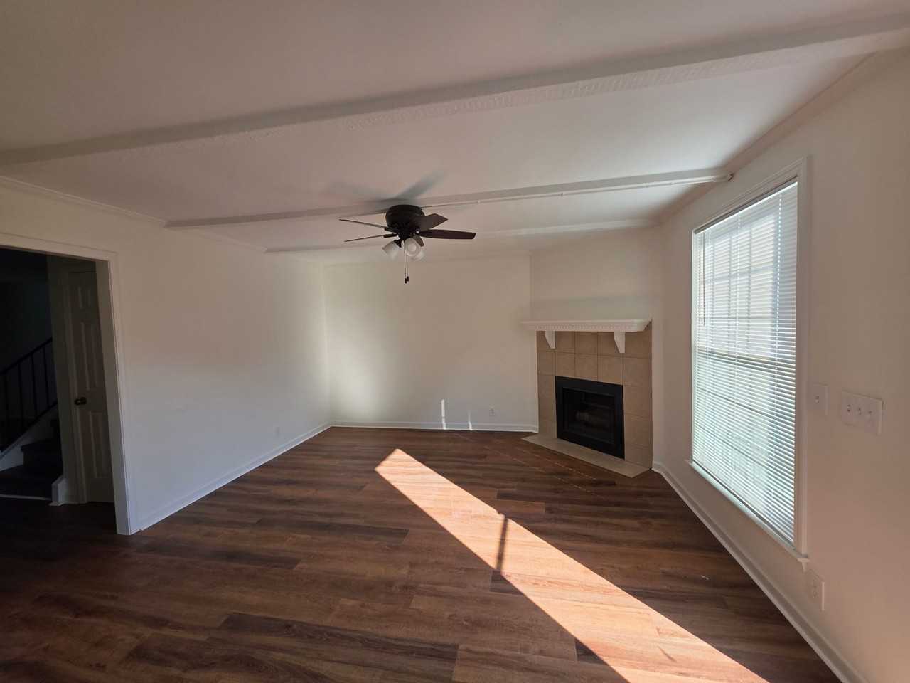 1016 Todd Preis Dr - Photo 2 of 37