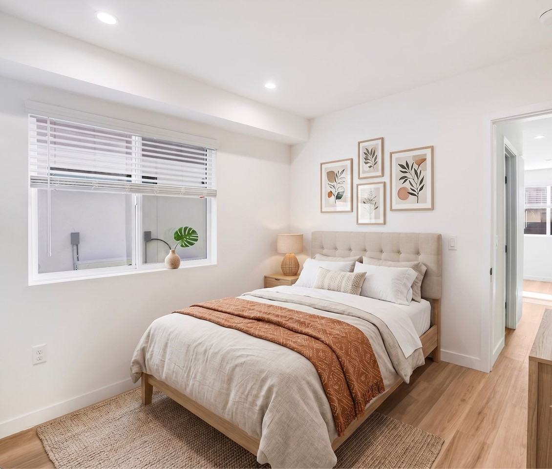 1345 3/6 Seward St - Photo 4 of 16
