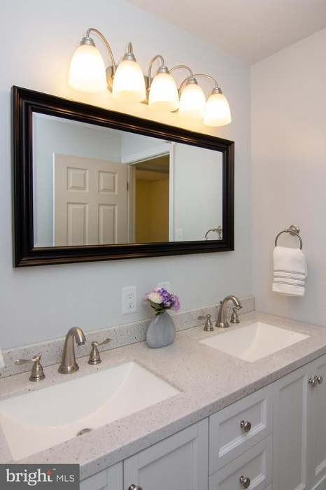 436 Spalding Ct #NA - Photo 3 of 9