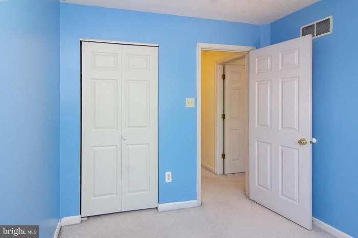 436 Spalding Ct #NA - Photo 4 of 9