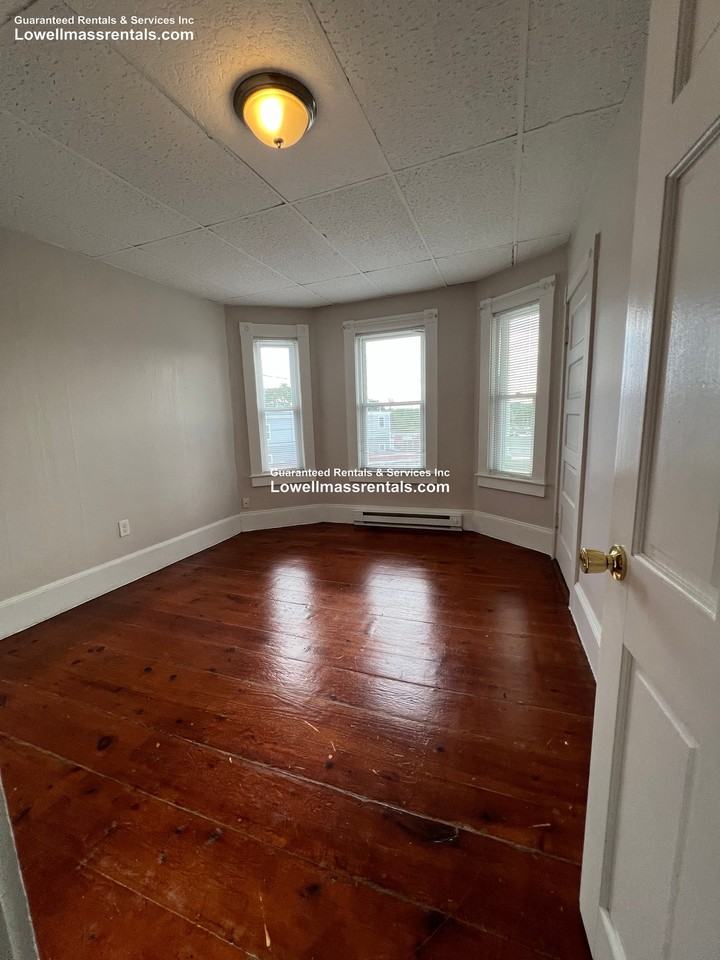 7 Exeter St #3R - Photo 3 of 11
