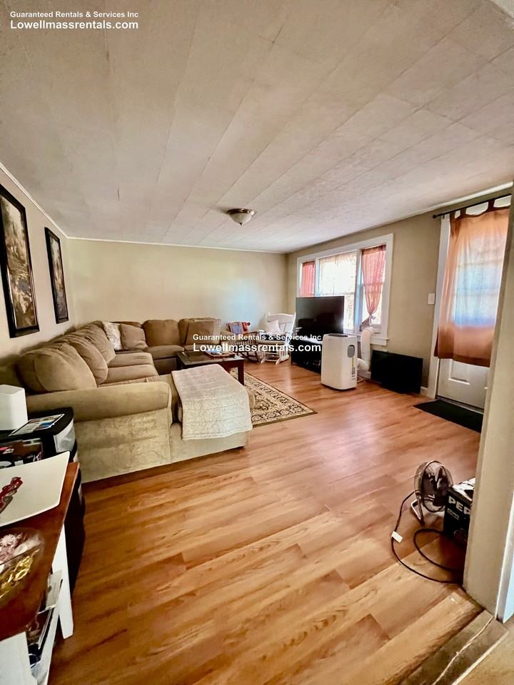48 Alma St - Photo 2 of 9