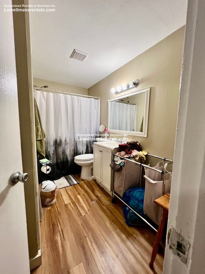 48 Alma St - Photo 5 of 9