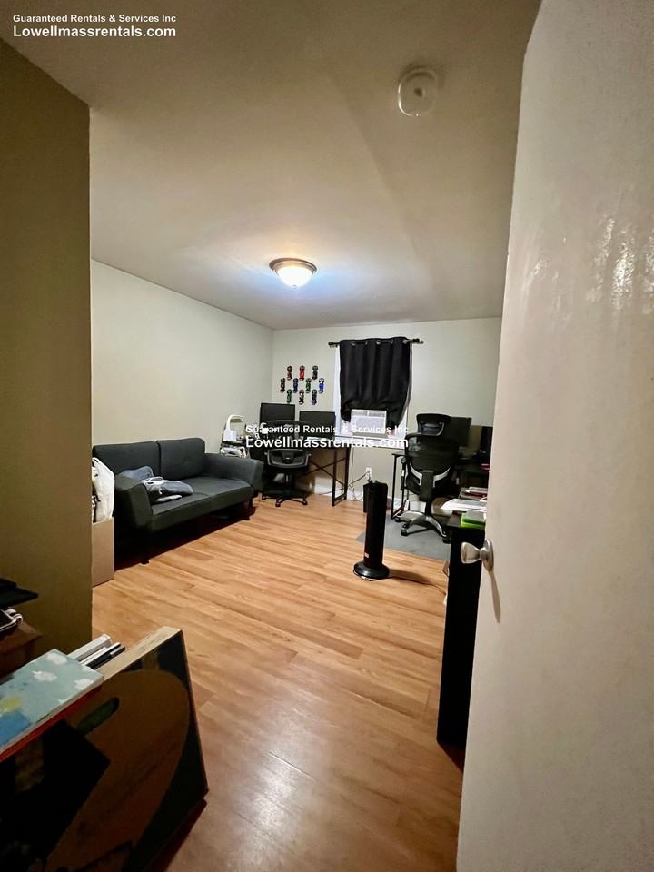 48 Alma St - Photo 6 of 9