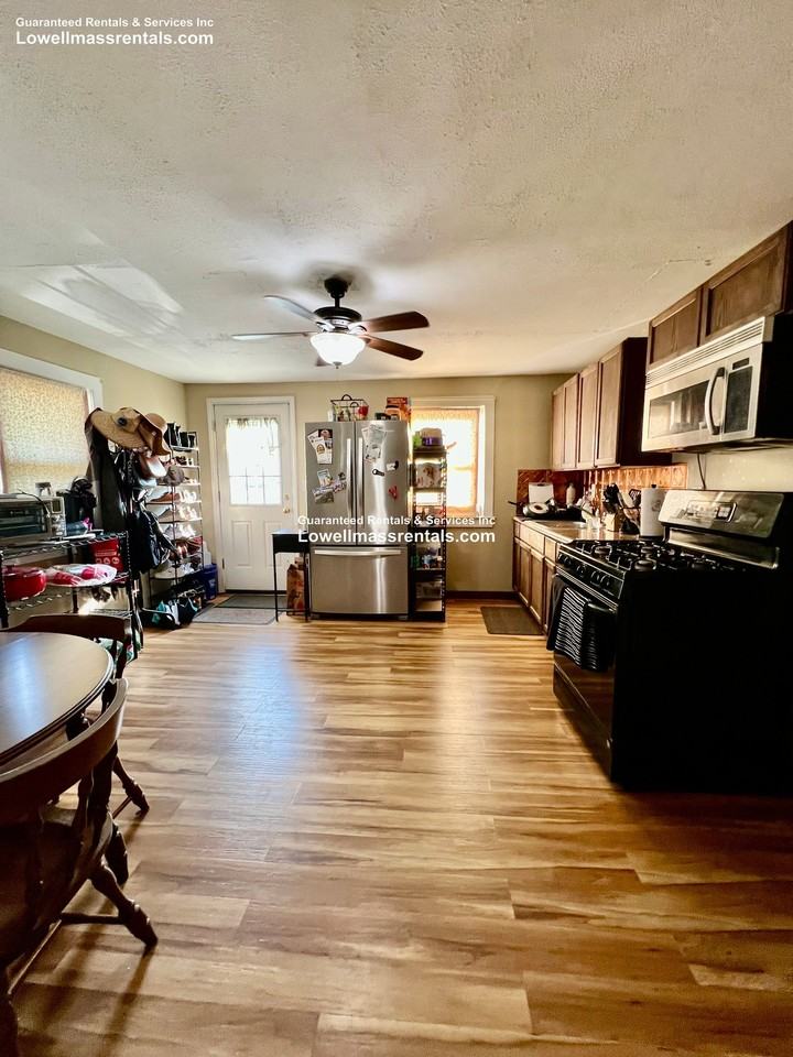 48 Alma St - Photo 7 of 9