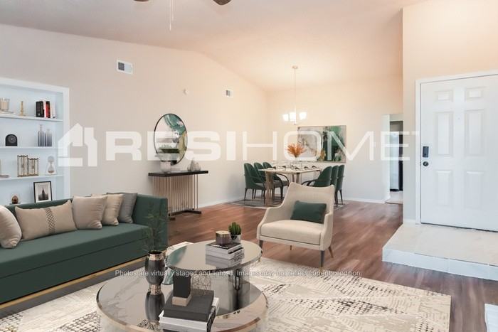 6330 Dellfern Dr - Photo 5 of 18