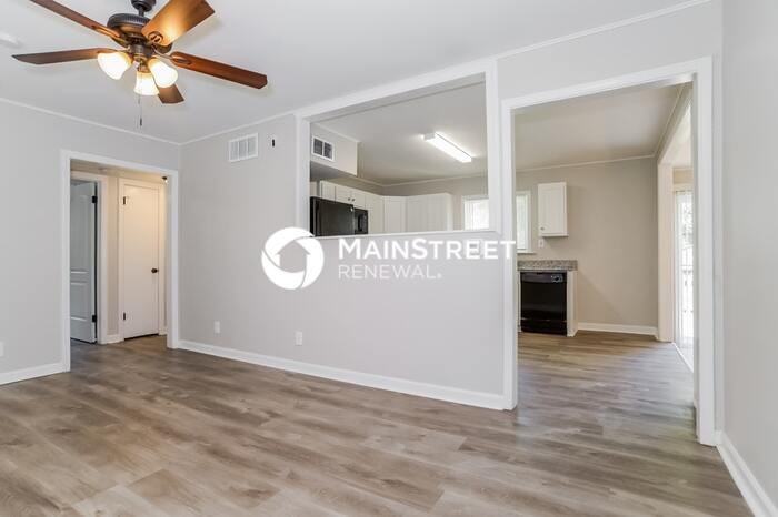 11810 W 69th St - Photo 4 of 17