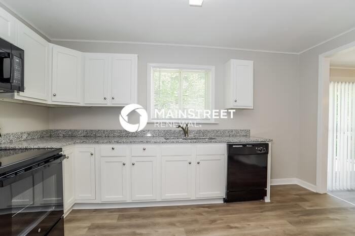 11810 W 69th St - Photo 7 of 17