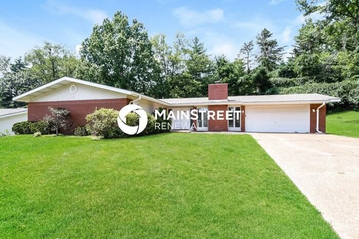 1665 Pepperwood Dr - Photo 3 of 16