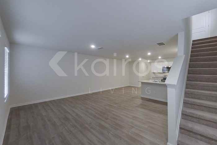 528 Ivy Brook Way - Photo 2 of 24