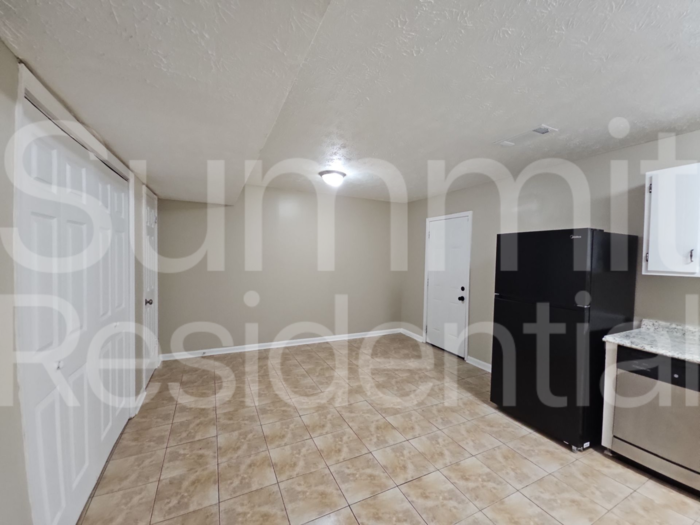 5950 Stonewall Dr - Photo 5 of 17
