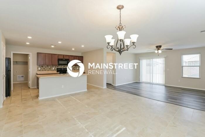 8586 W Magpie Pl - Photo 5 of 15